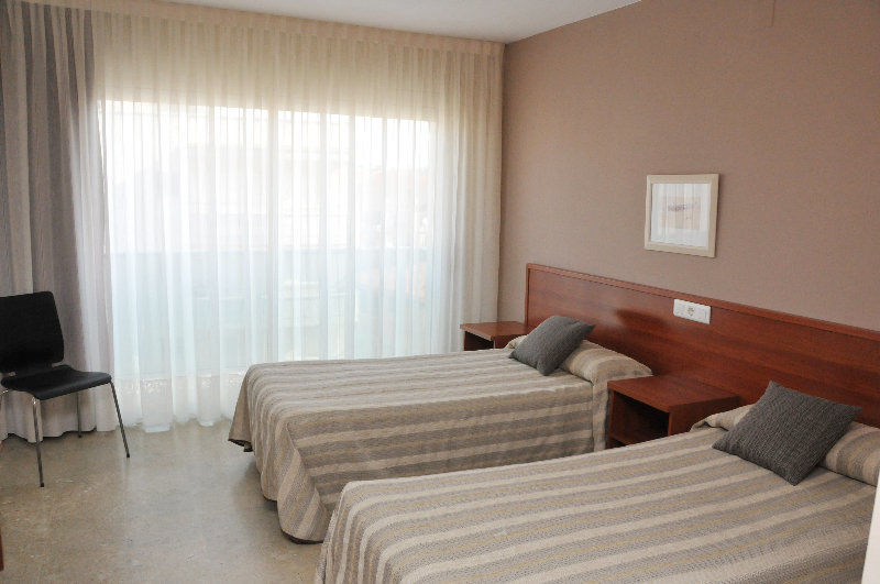 Hotel Calafell Platja Mar Exteriör bild