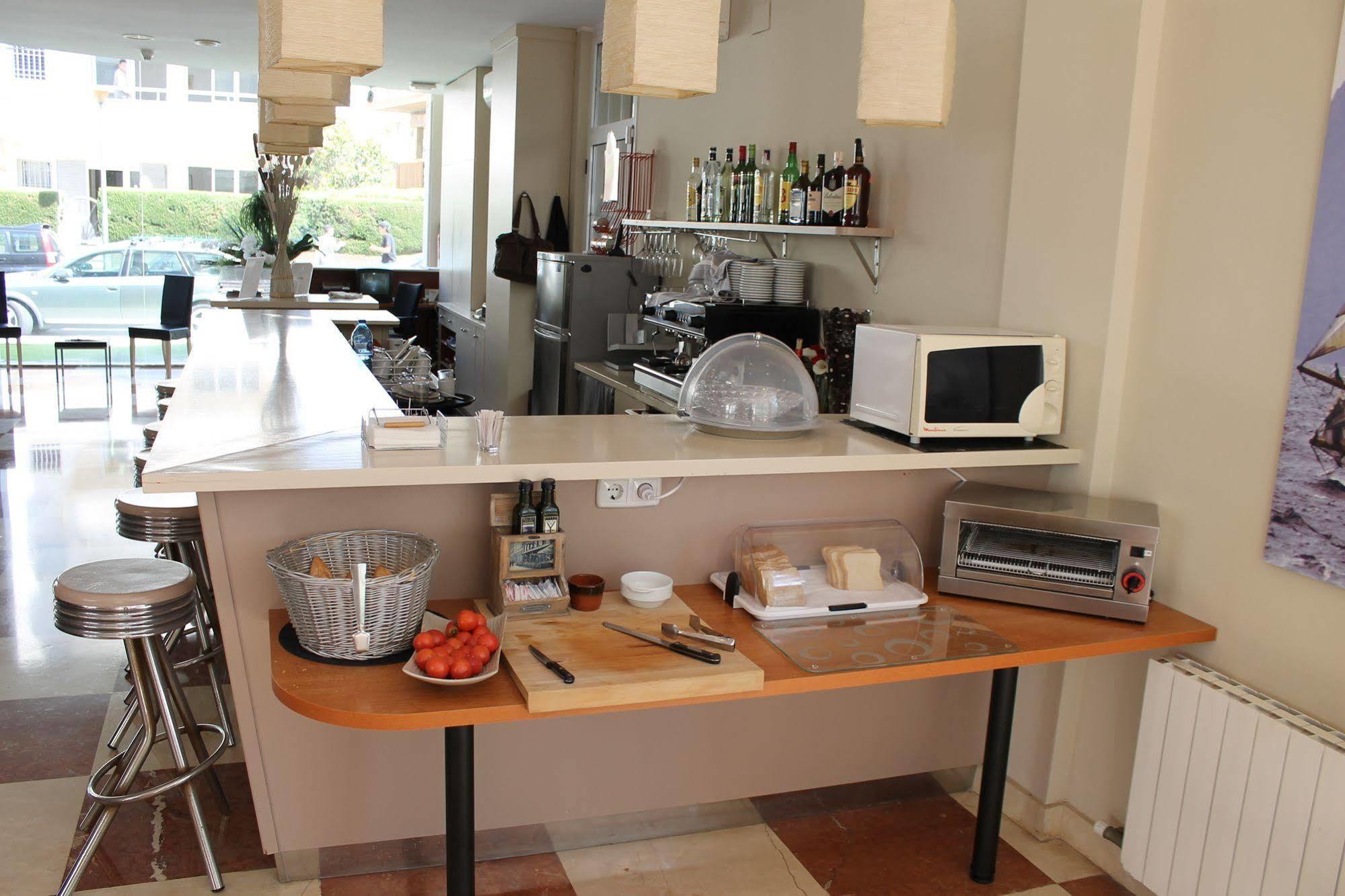 Hotel Calafell Platja Mar Exteriör bild
